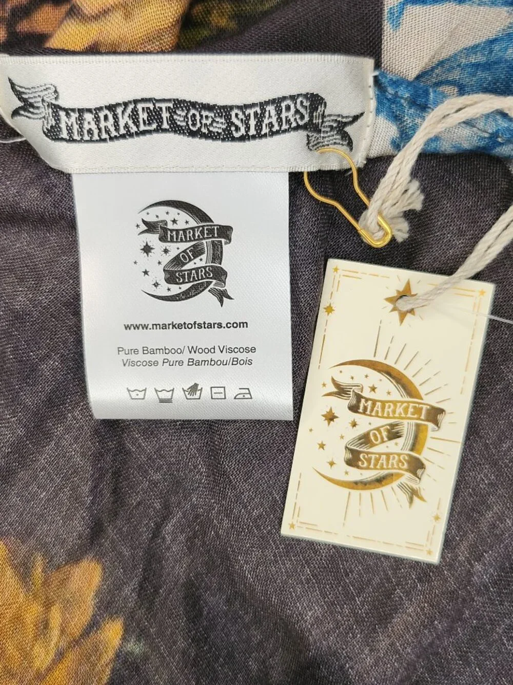 Market of Stars Wild Beauty Scarf NWT Still Life Art Print